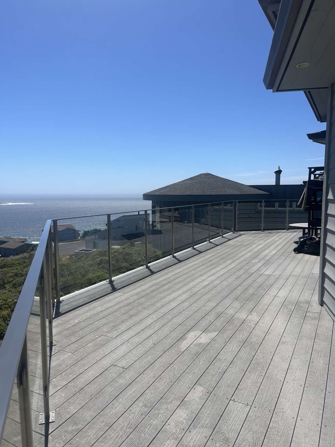 Finished glass handrail at the Dylan Beach coastal project